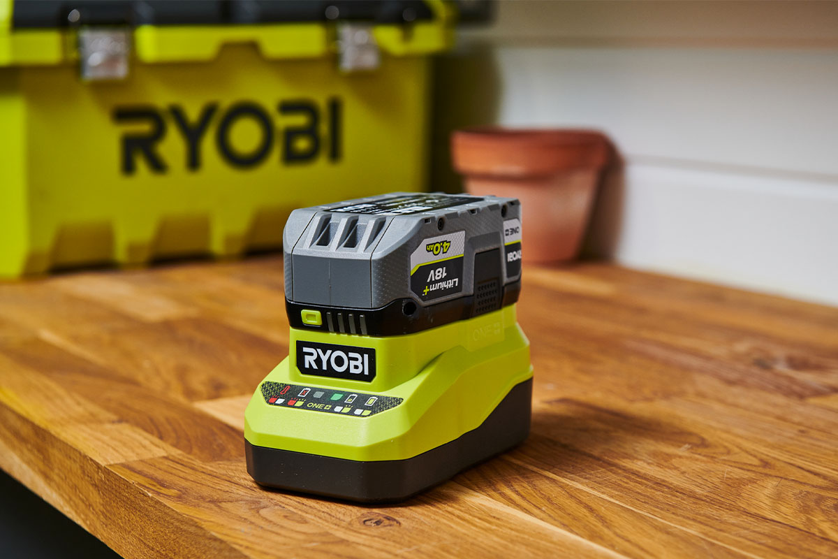 M;iljonlotteriet Laddare Ryobi