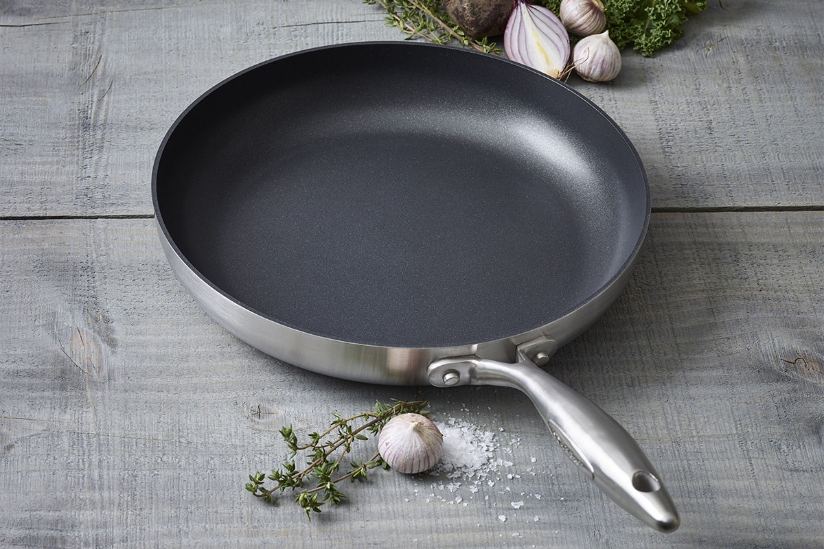 Hos Miljonlotteriet kan du vinna en stekpanna från Scanpan