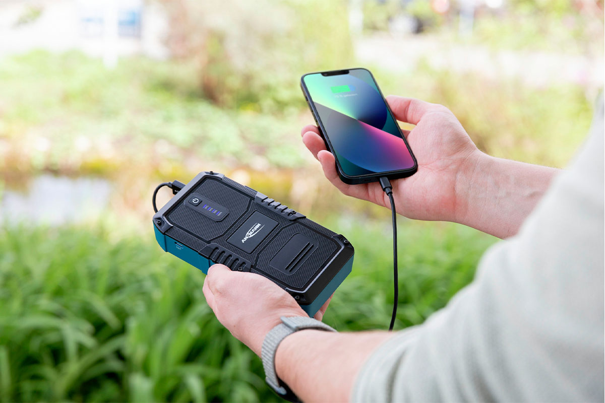 miljonlotteriet vinst bil starthjälp med starkablar och batteri