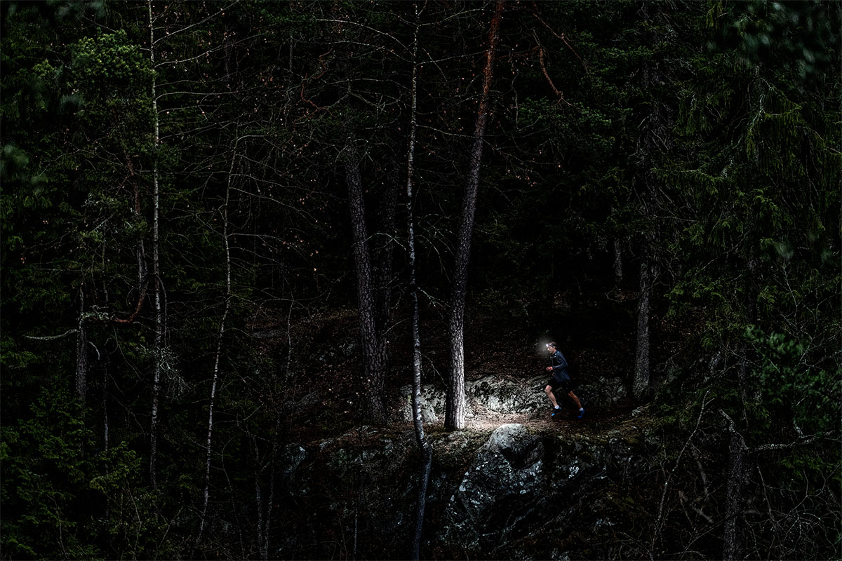 Hos Miljonlotteriet kan du vinna pannlampan Silva Cross Trail 7R