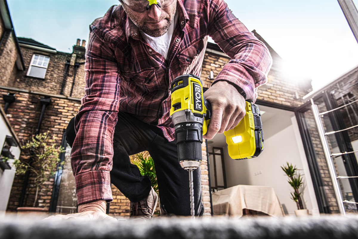 Hos Miljonlotteriet kan du vinna borrskruvdragaren Ryobi 18V ONE+HP RPD18C-0