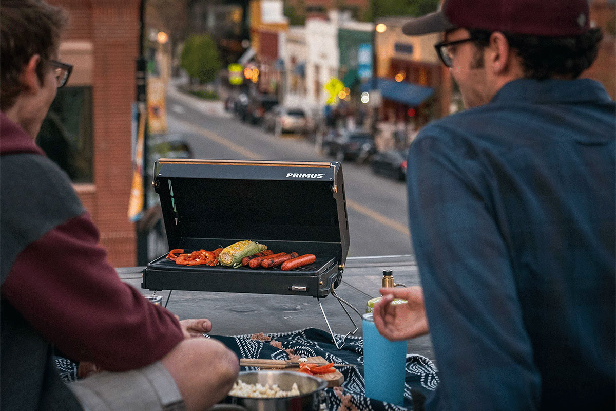 Hos Miljonlotteriet kan du vinna grillen Kuchoma Stove från Primus