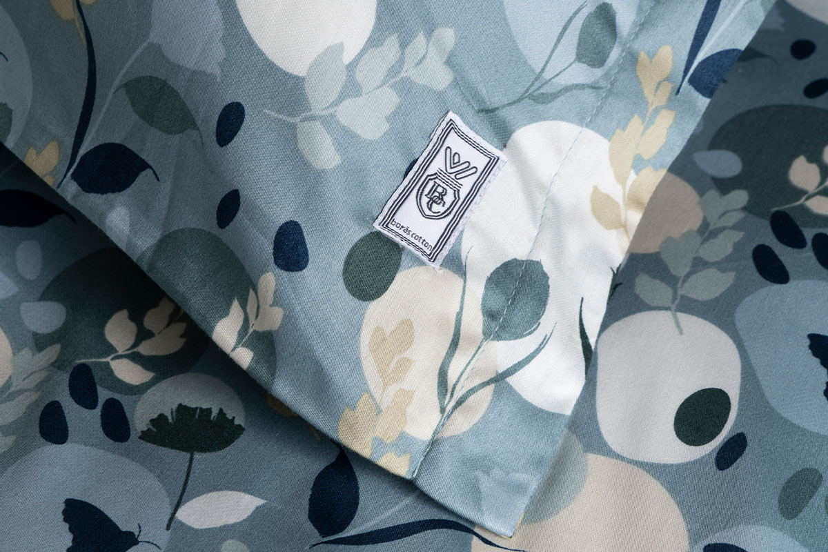 Hos Miljonlotteriet kan du vinna påslakanset Rossared 1-pack från Borås Cotton