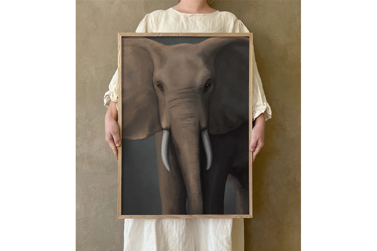 Hos Miljonlotteriet kan du vinna affischen Afrikanska skogselefanten från Kunskapstavlan