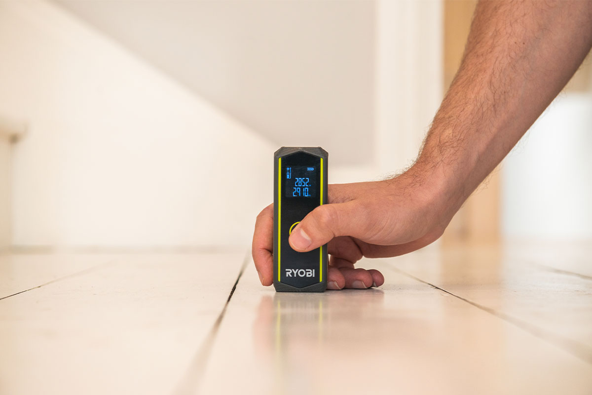 Hos Miljonlotteriet kan du vinna en laserdistansmätare från Ryobi