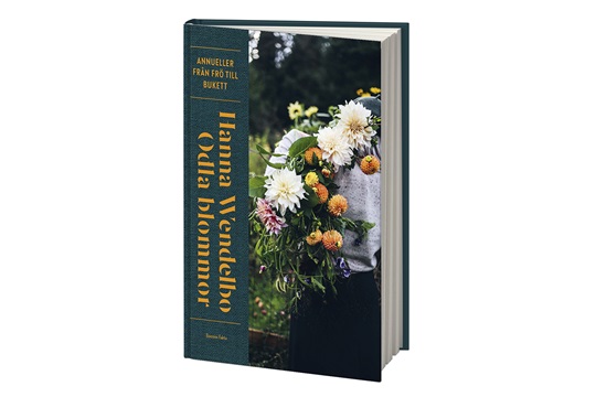 Hos Miljonlotteriet kan du vinna boken Odla Blommor av Hanna Wendelbo.